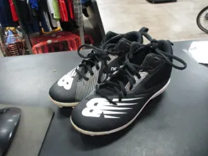 Used New Balance Cleats Size 2.5