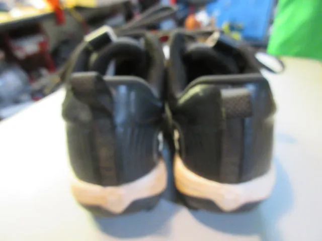 Used Under Armour Glyde Cleats Size 7.5