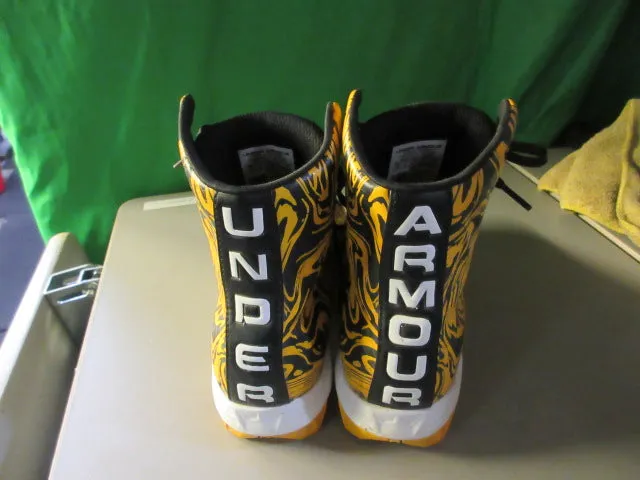 Used Under Armour Highlight Football Cleats Size 4.5