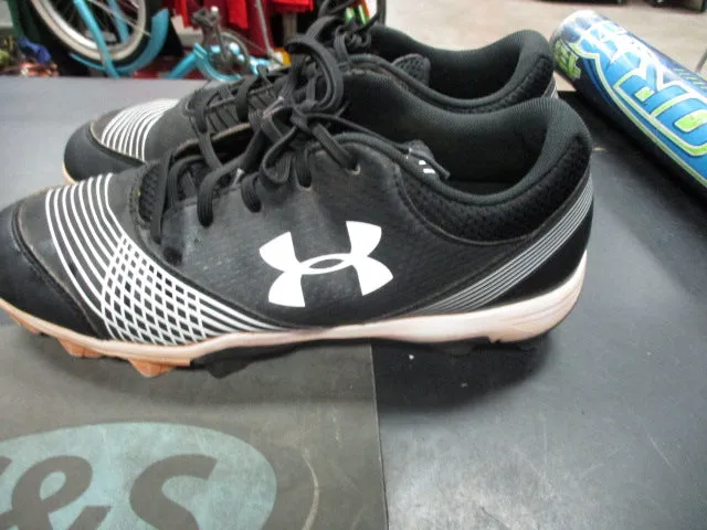 Used Under Armour Nylon Size 8.5 Baseball Cleats