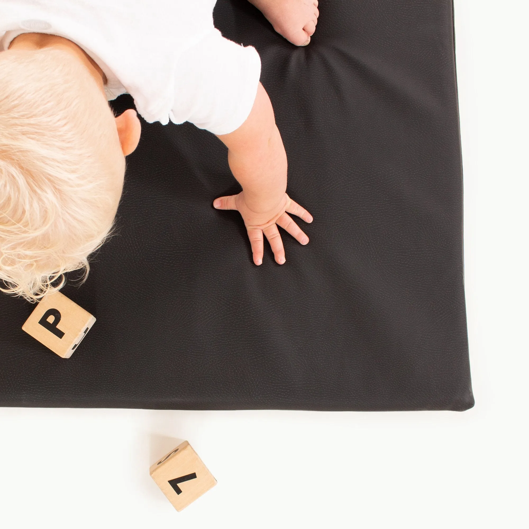 Wholesale Padded Mini Playmat